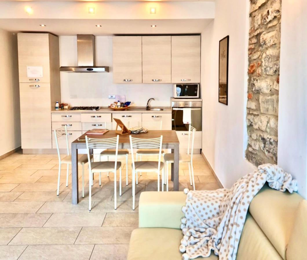 Apartamento Romantic Dream On The Lake Lezzeno Exterior foto